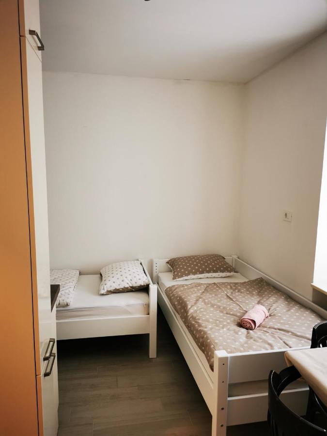 Apartments Pr' Stormanu Kanal Exterior photo